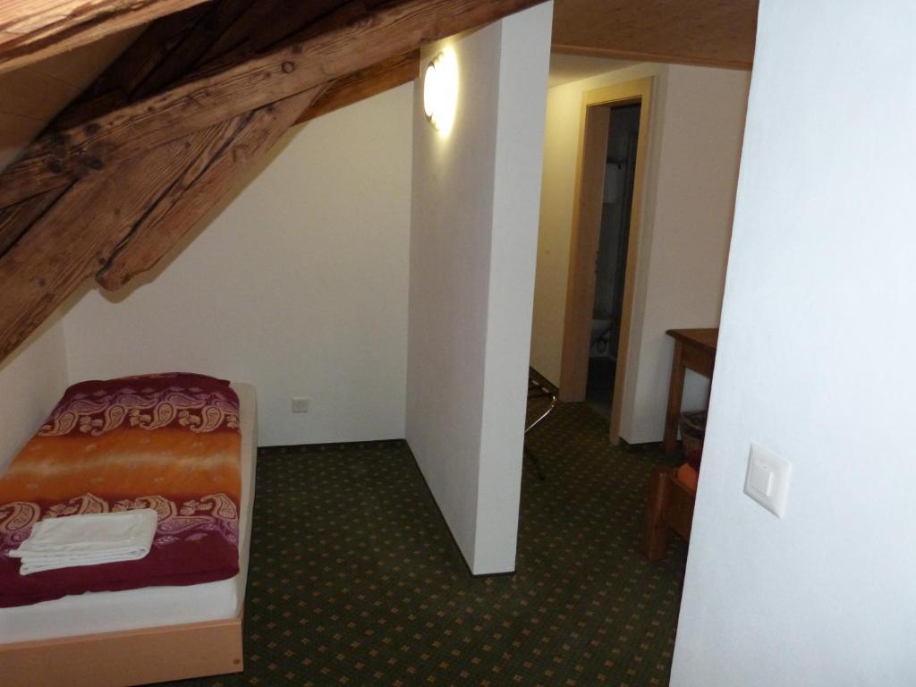 Hotel De Ville Rossiniere Room photo